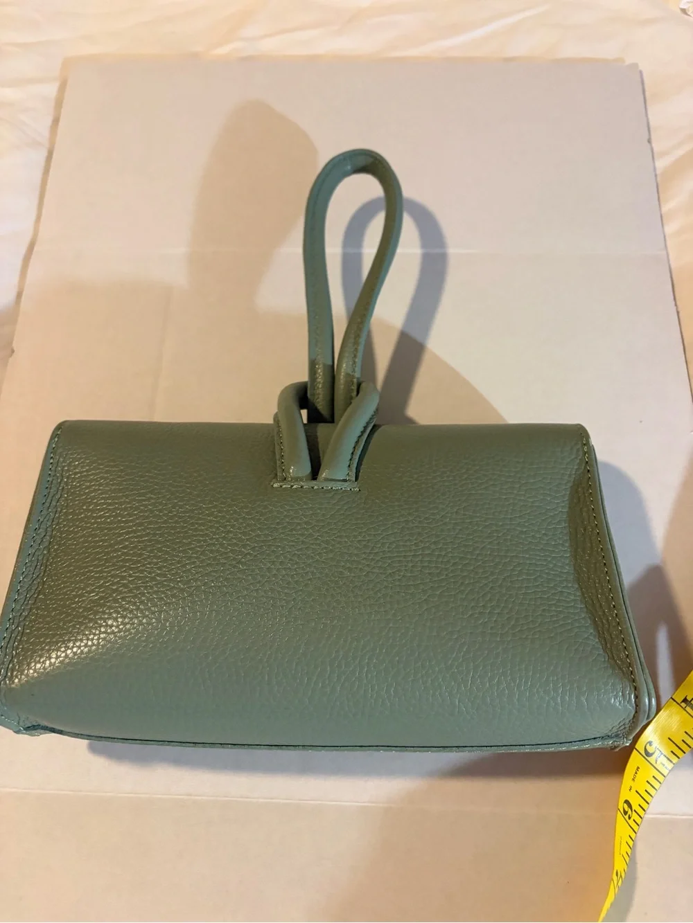 Borse in Pelle Sage Green ITALY Leather Knot Wristlet Clutch Crossbody NWOT